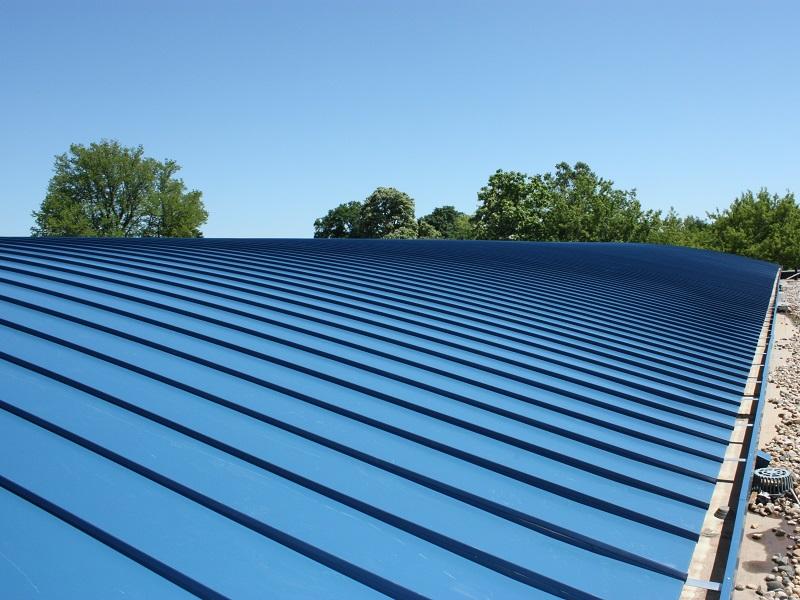Sơn chống nóng cho mái tôn đóng vai trò quan trọng với các mái tôn nhà ở hiện nay